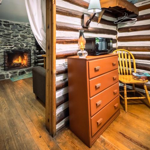 Log Cabin Motor Court Log Cabin Motor Court