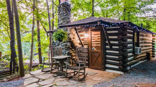 Log Cabin Motor Court Log Cabin Motor Court