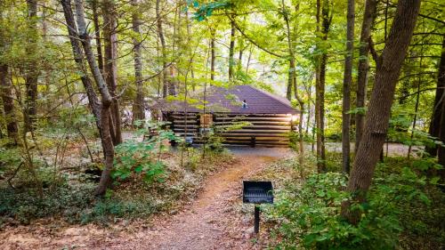 Log Cabin Motor Court Log Cabin Motor Court