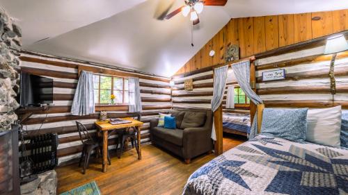 Log Cabin Motor Court Log Cabin Motor Court