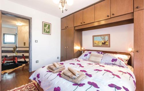 Beautiful Home In Plaski in Plaski