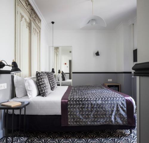 2 twin beds