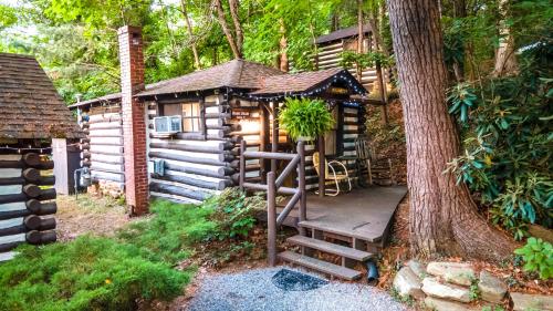 Log Cabin Motor Court Log Cabin Motor Court