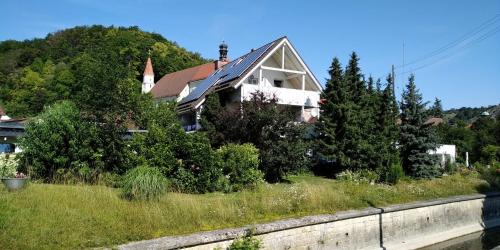 Ferienwohnungen am historischen Ludwigskanal - Apartment - Kelheim