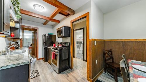 Log Cabin Motor Court Log Cabin Motor Court