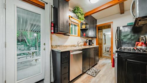 Log Cabin Motor Court Log Cabin Motor Court