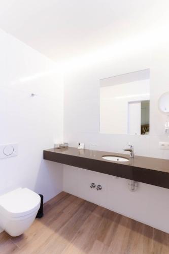 Standard Double Room room in Golden Tree Hotel