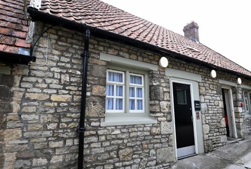 Fox & Goose Barrow Gurney by Marston's Inns - image 10