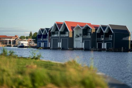 A szálláshely kívülről, Nomad Water Lodge in Strokel