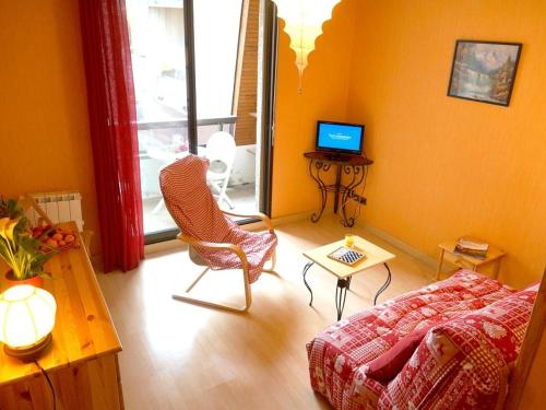 Studio Bagnères-de-Luchon, 1 pièce, 2 personnes - FR-1-313-120