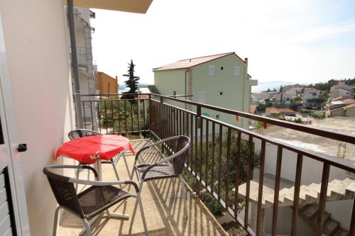 Apartments and rooms with parking space Hvar - 8717 - image 3