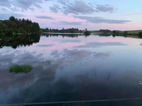 HV66 - FREE WIFI-3 Bedrooms Indoor Pool Loch Views Fishing Golf Riding Shooting Water Sports 15 Mins Drive To Beaches PASSES NOT INCLUDED Most Activities Will Not Be Available Out Of Season Please Check Before Booking, Newton Stewart (Foto 8)