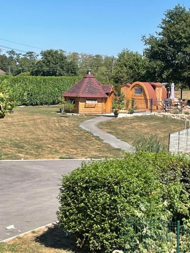Ümbrus, Le charmant Pod du Parolais in Chaussin