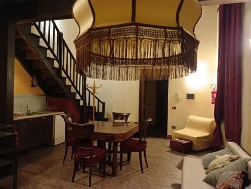 Appartamento centro storico Napoli, Naples