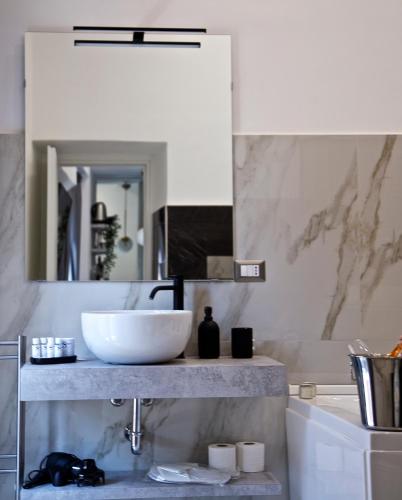 Scugnizzo Apartment Luxury Home, Naples (photo 11)
