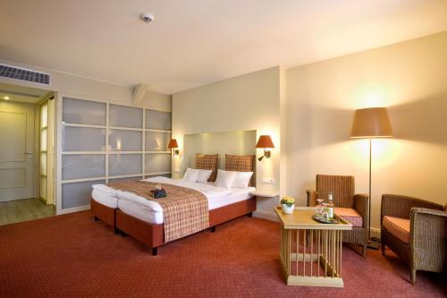 2 twin beds