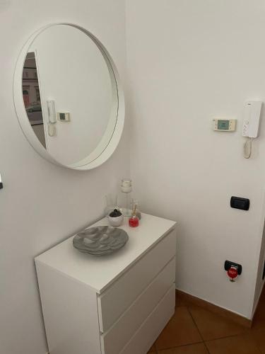 One-Bedroom Apartment image 10