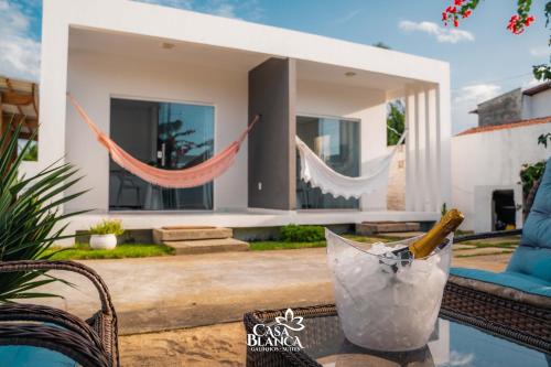 บริการและสิ่งอำนวยความสะดวก, Casa Blanca in กาลิงโญส