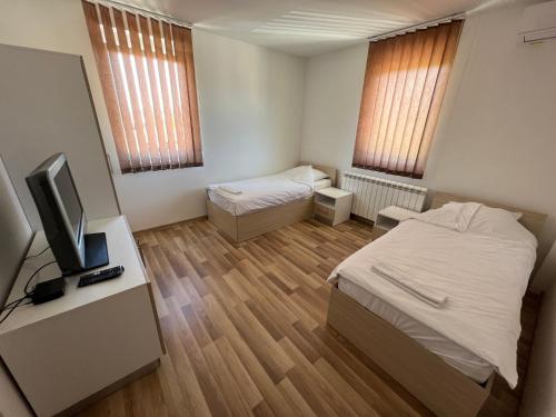 Apartmani Nikolić (Apartmani Nikolic) in Karakaj