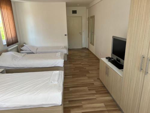 Apartmani Nikolić (Apartmani Nikolic) in Karakaj
