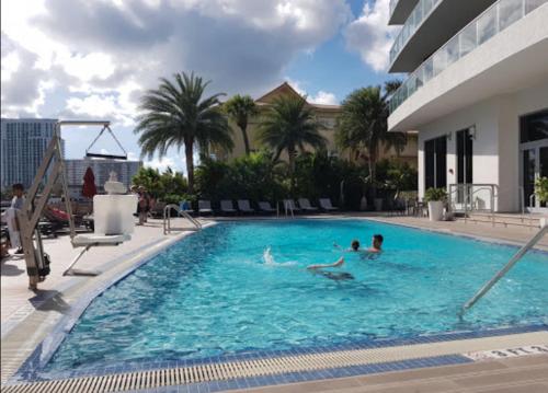 Apartment 1B-1B Amazing View BW 30A in Hallandale Beach, USA