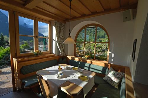 Landhaus Sonnenbichl Mittenwald - image 7