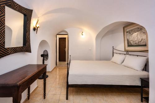 Lava Suites & Lounge Hotel