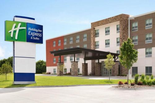 Exterior view, Holiday Inn Express And Suites Ridgecrest China Lake in Ridgecrest (CA)