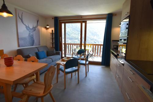 Apartment - Split Level