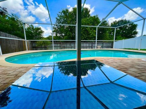 Swimming pool, Tampa Getaway Pool House in Town 'N' Country