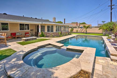 Quiet Anaheim Home with Pool, 5 Mi to Disney! in Anaheim, USA