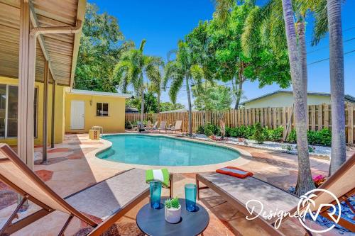 Beautiful 4 BR with Private Heated Pool