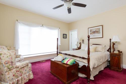 1 queen bed