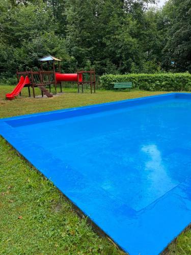 Spēļu laukums, Apartman Na Horach in Zlata Olesnice
