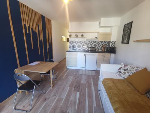 Magnifique studio Plein centre Pontarlier - Location saisonnière - Pontarlier