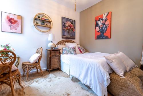 Maximalist Getaway Near Temple University in Philadelphia, USA