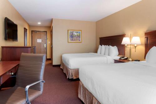 Best Western Plus Fredericton Hotel & Suites