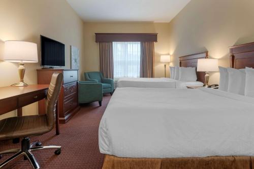 Best Western Plus Fredericton Hotel & Suites