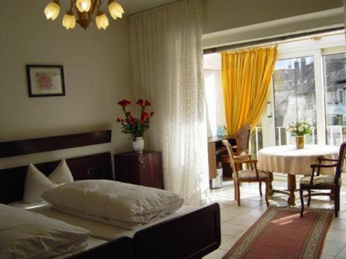 Haus Mooren Hotel Garni - image 4