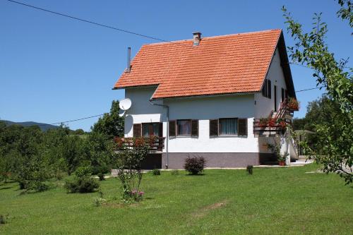  Apartments and rooms with parking space Smoljanac, Plitvice - 5194 in Plitvička Jezera