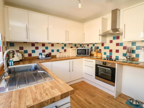 Bayview NEWQUAY - image 12