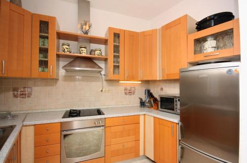 Apartments by the sea Barbat Rab - 5005 - image 2