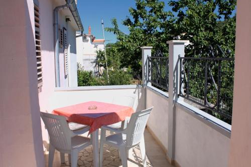Two-Bedroom Apartment with Terrace image 2