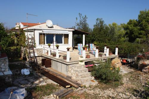  Apartments with a parking space Rogac, Solta - 5165 in Grohote