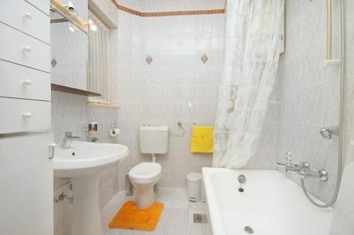 Apartments with WiFi Split - 8630 - image 7