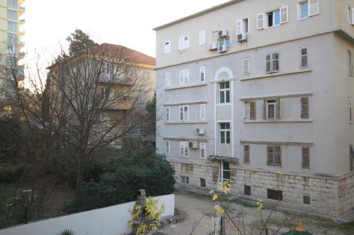 Apartments with WiFi Split - 8630 - image 11