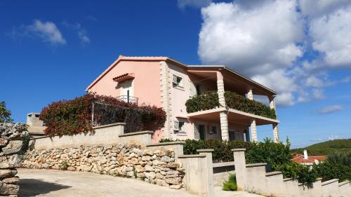  Apartments with a parking space Rukavac, Vis - 8839, Pension in Rukavac