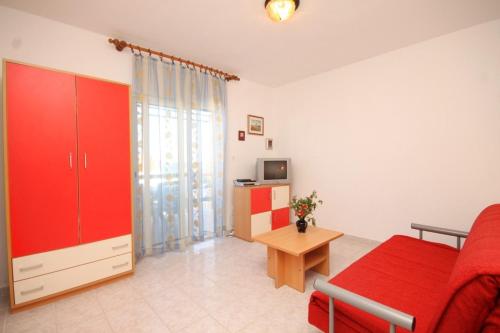 Apartments with a parking space Rukavac Vis - 8849 - image 8