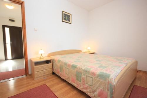 Apartments with a parking space Vis - 8448 - image 4