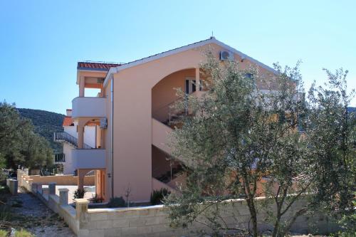 Studio Vinisce 8660d - image 2